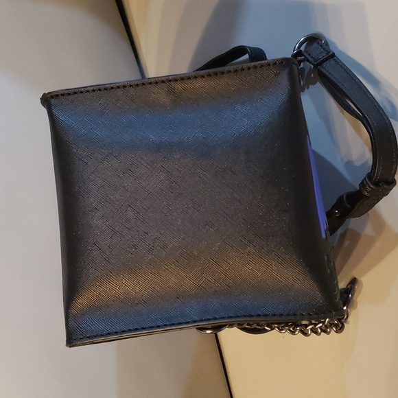 Haunted house shaped purse NEW - Picture 5 of 5